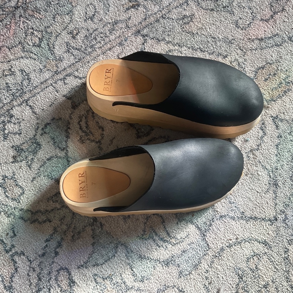 Bryr Clogs Chonk in Black size 7 (lightly worn) - Picture 2 of 5